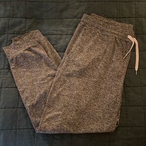 Vuori Women’s Performance Joggers